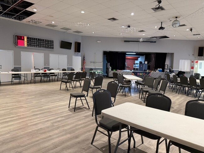 Building Photo - 9301 Lime Bay Blvd