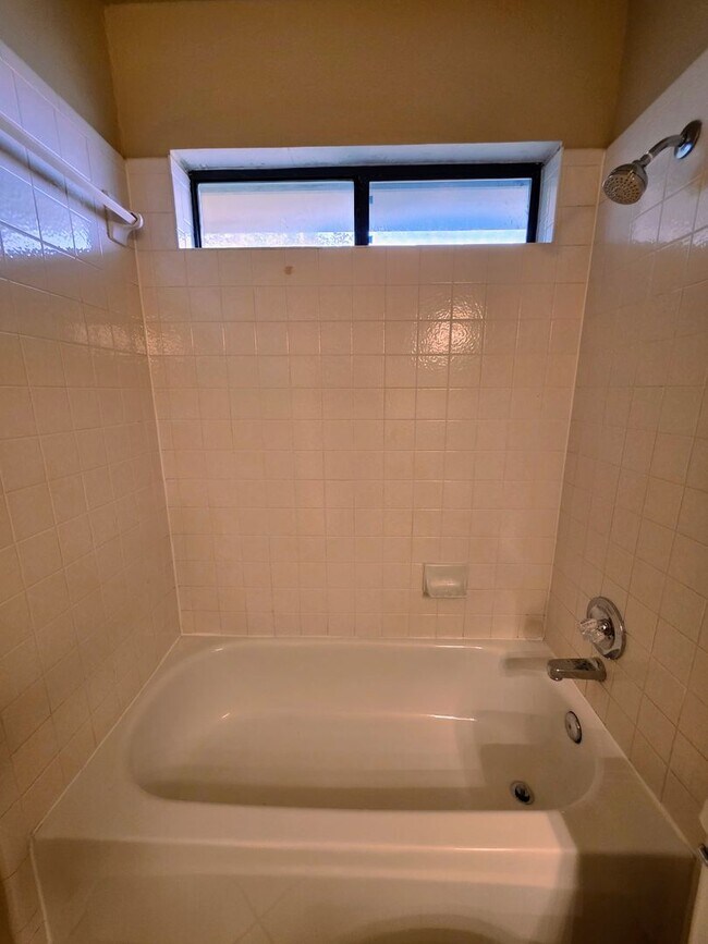 Building Photo - Beautifully Updated 4 Bedroom Home