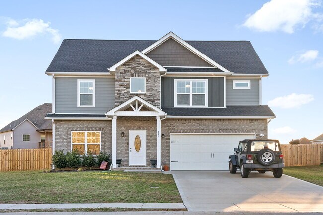 Building Photo - 331 Bluebriar Trace
