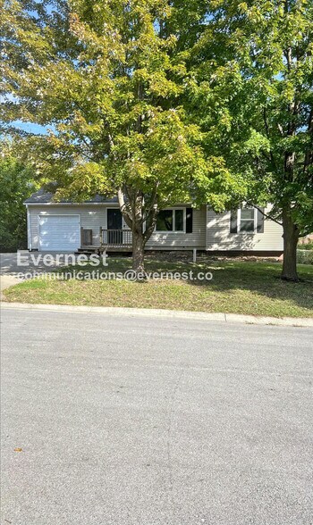 Building Photo - 13617 Craig Ave