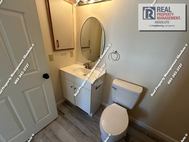Building Photo - Spacious 3 bed 2.5 bath Townhome in Kessle...