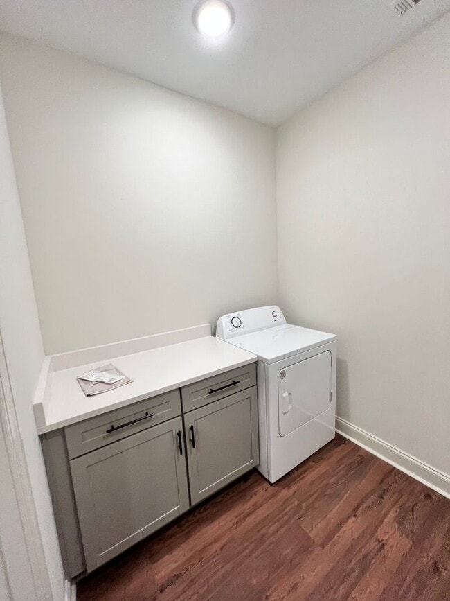 Building Photo - East Longleaf Townhome