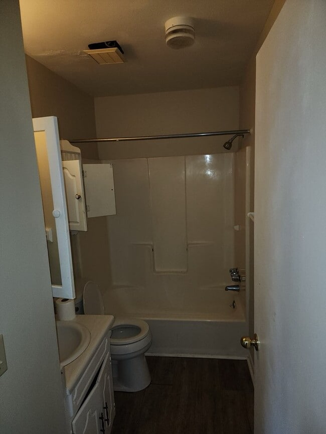 Building Photo - 115 Morningside Dr