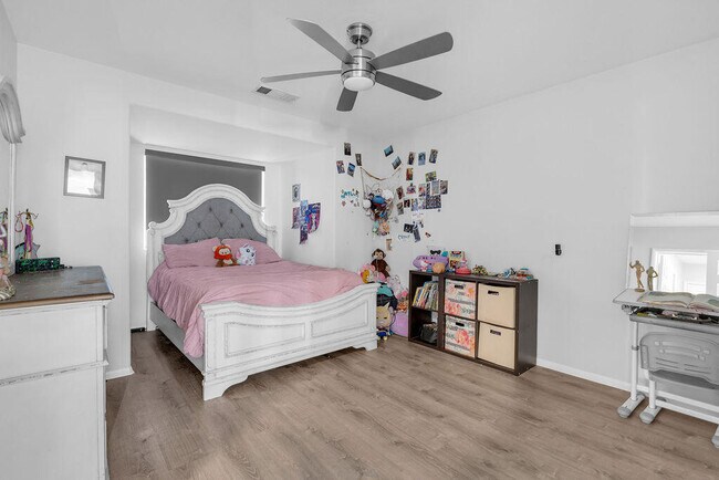 Building Photo - 82540 Lordsburg Dr