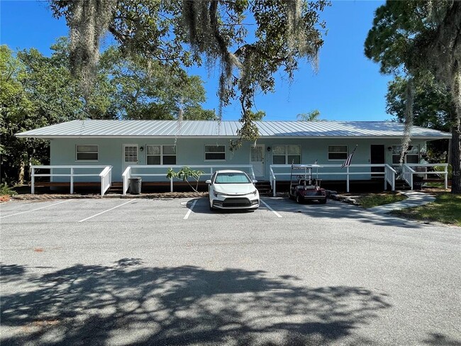 Building Photo - 337 Lagoon Dr