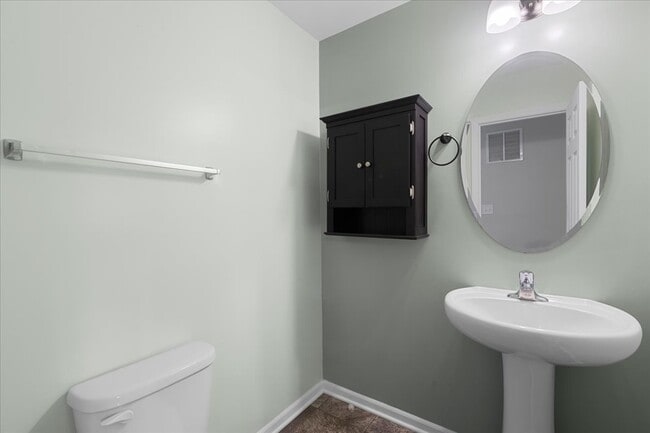 Building Photo - 1092 Sapphire Ln