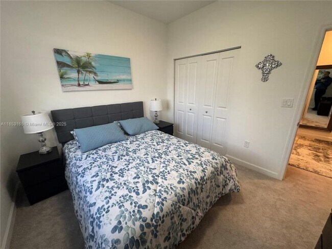 Building Photo - 3 bedroom in Miami Gardens FL 33169