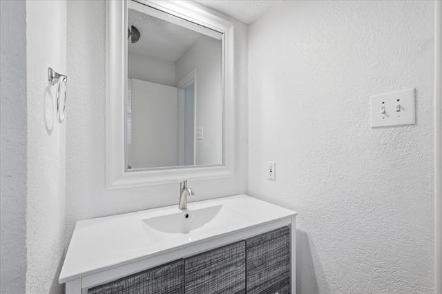 Building Photo - 7208 Misty Meadow Dr S