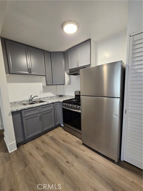 Building Photo - 532 S St Louis St