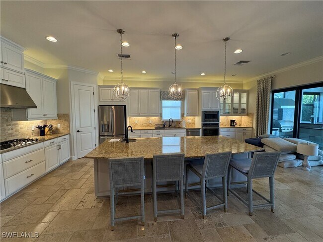 Building Photo - 9470 Galliano Ter