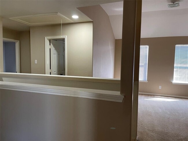Building Photo - 25119 Clover Ranch Dr