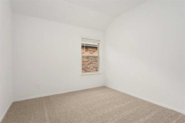 Building Photo - 20352 Tembec Dr