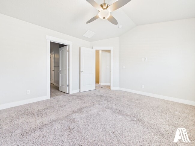 Building Photo - 14447 S Quiet Shade Dr