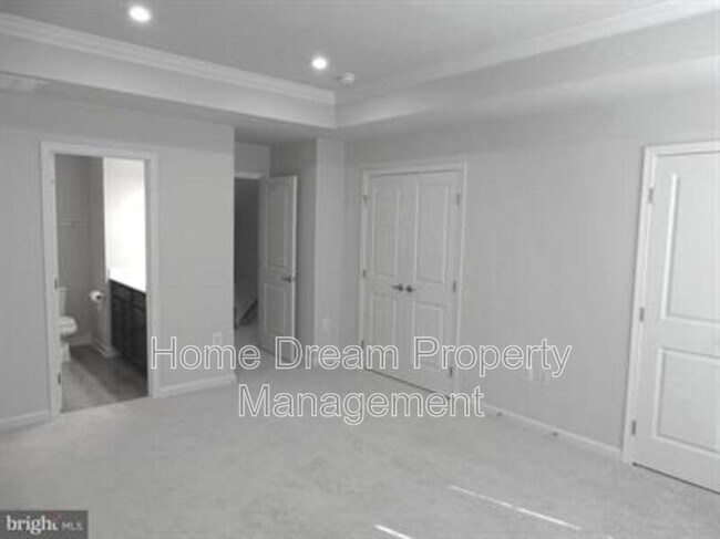 Building Photo - 1016 Trestle Dr