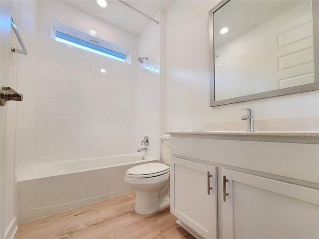 Building Photo - 2032 Bobtail Pass