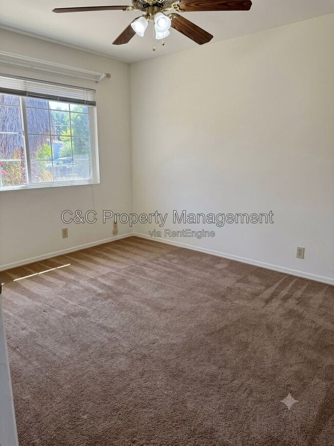 Building Photo - 42625 Jefferson St