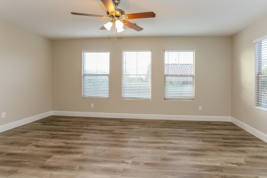 Building Photo - 10751 W Broxden Junction Ave