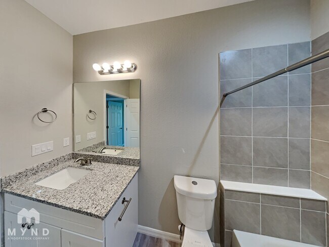 Building Photo - 4395 Langtree Ave