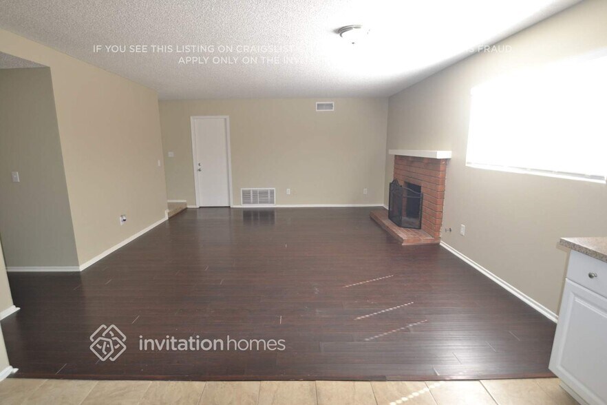 Building Photo - 12761 Harlow Ave