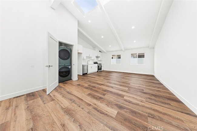 Building Photo - 13010 Hartland St