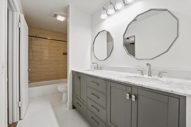 Building Photo - 4749 Holly Lake Dr