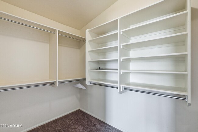 Building Photo - 40381 W Robbins Dr