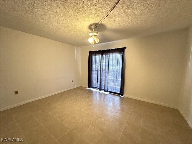 Building Photo - 1849 Maravilla Ave