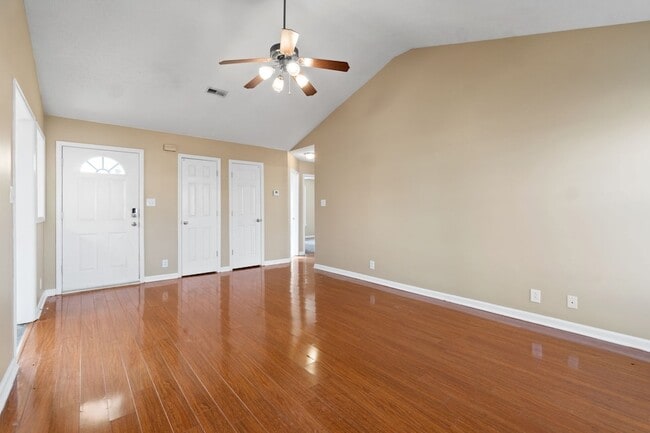 Building Photo - 1265 Silver Star Dr