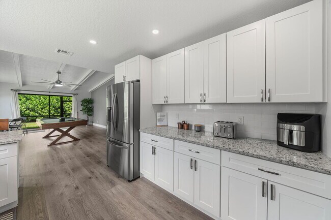 Building Photo - 11371 Torchwood Ct