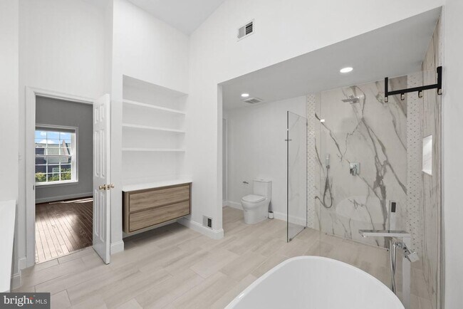 Building Photo - 3545 Winfield Lane Northwest