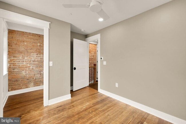 Building Photo - 336 Channing St NE