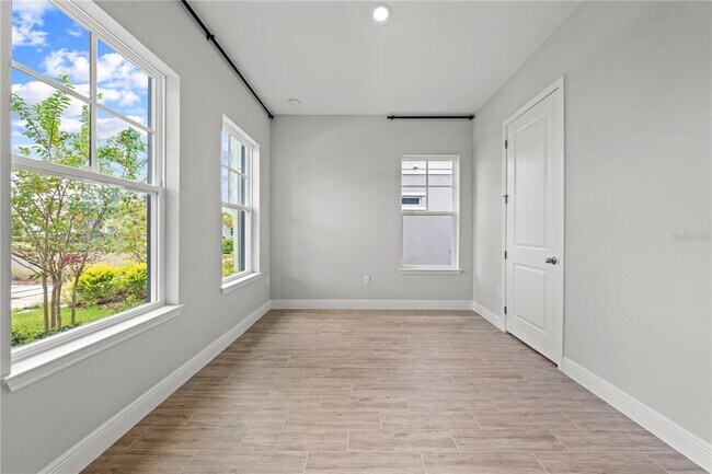 Building Photo - 10657 Marconi Ave