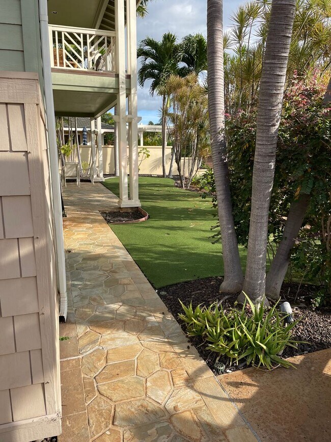 Building Photo - SOUTH MAUI BEAUTIFUL HOME WITH POOL IN MOANA ESTATES --