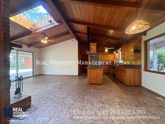 Building Photo - 10922 Greengate Ln SW