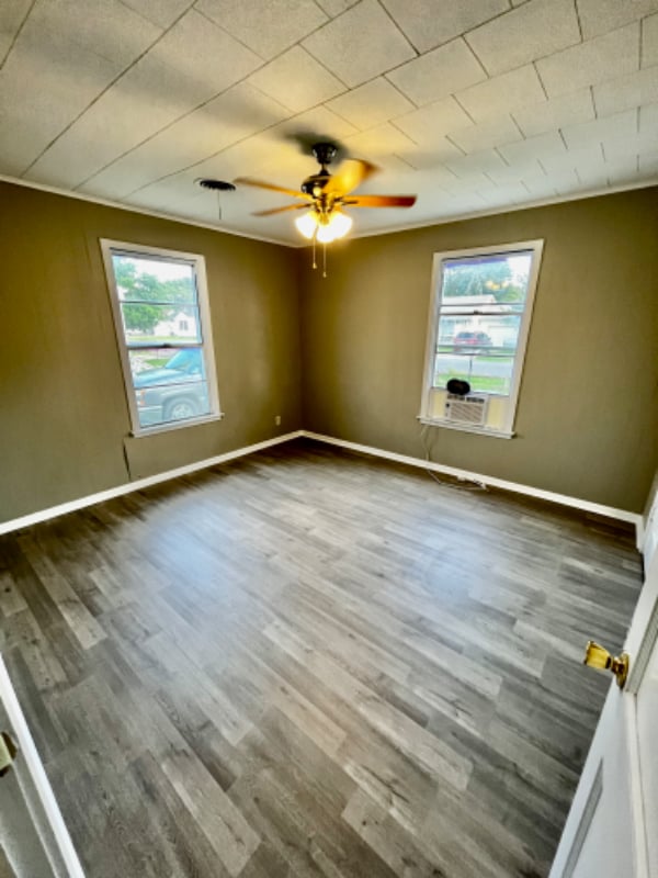 Building Photo - 3148 South Dr