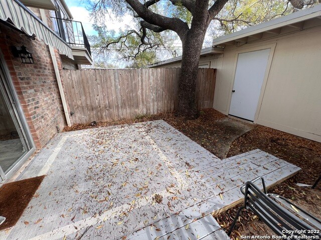 Building Photo - 645 Strings Dr