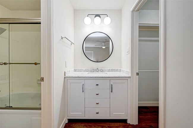 Building Photo - 1201 McDuffie St