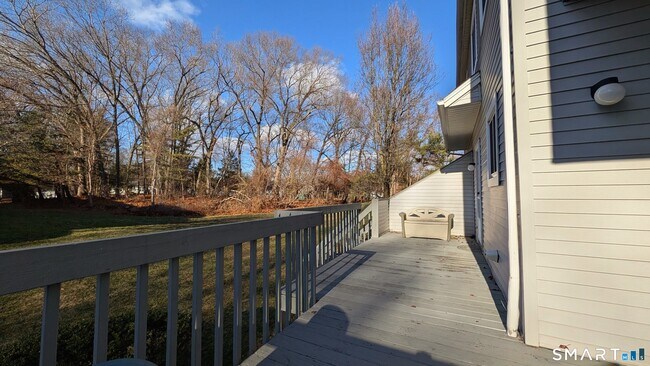 Building Photo - 69 Northwest Dr