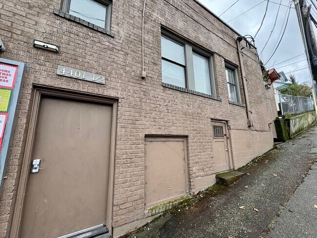 Building Photo - WESTLING RAINIER AVE S