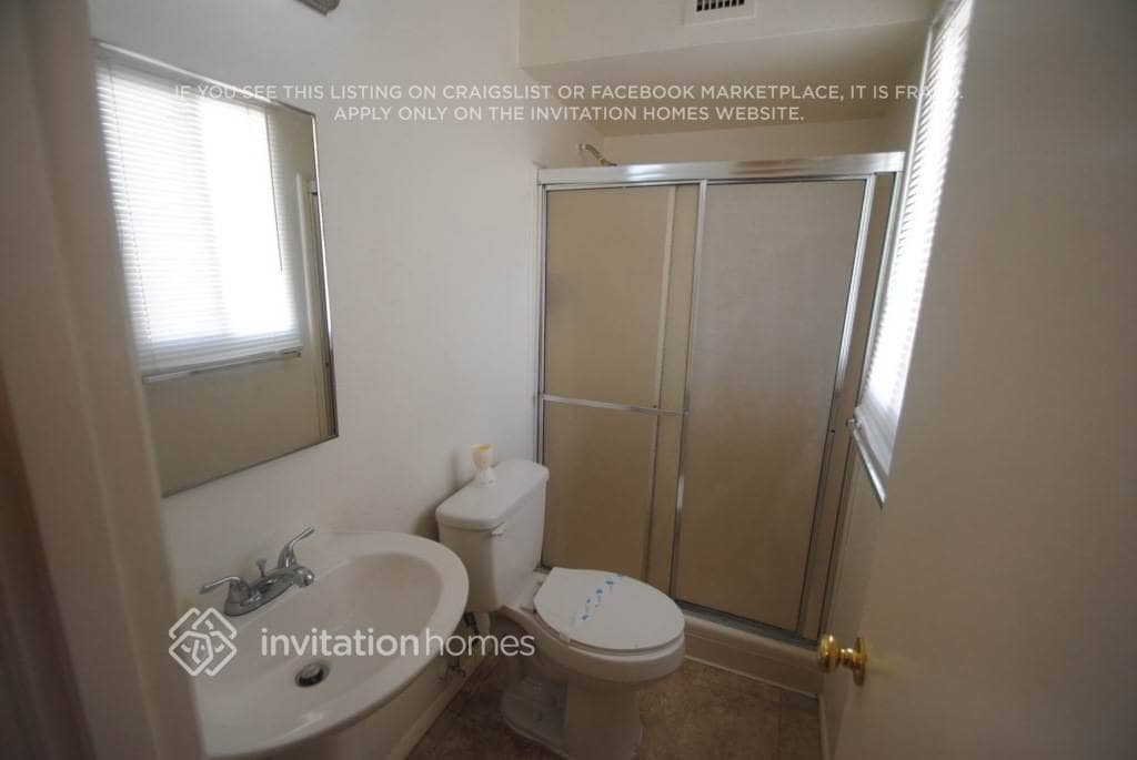 Building Photo - 3502 W Acoma Dr