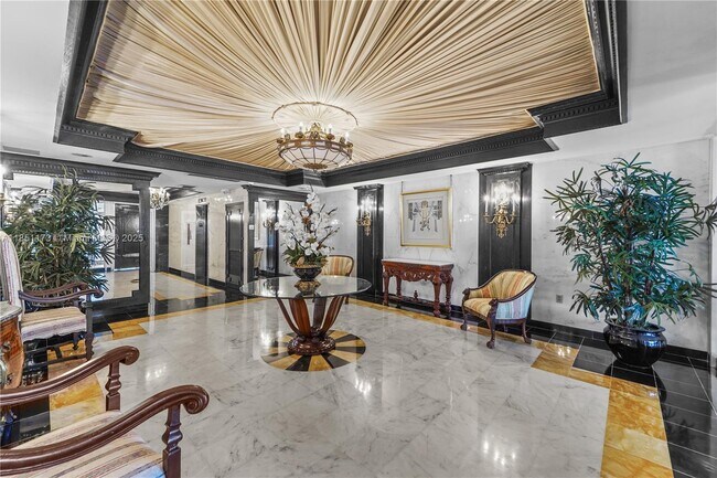 Building Photo - 5640 Collins Ave
