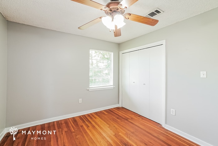 Building Photo - 804 Berkshire St