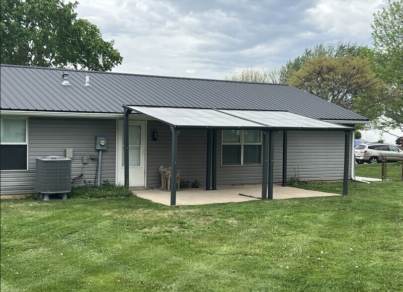 Building Photo - 1760 Shoshoni Dr
