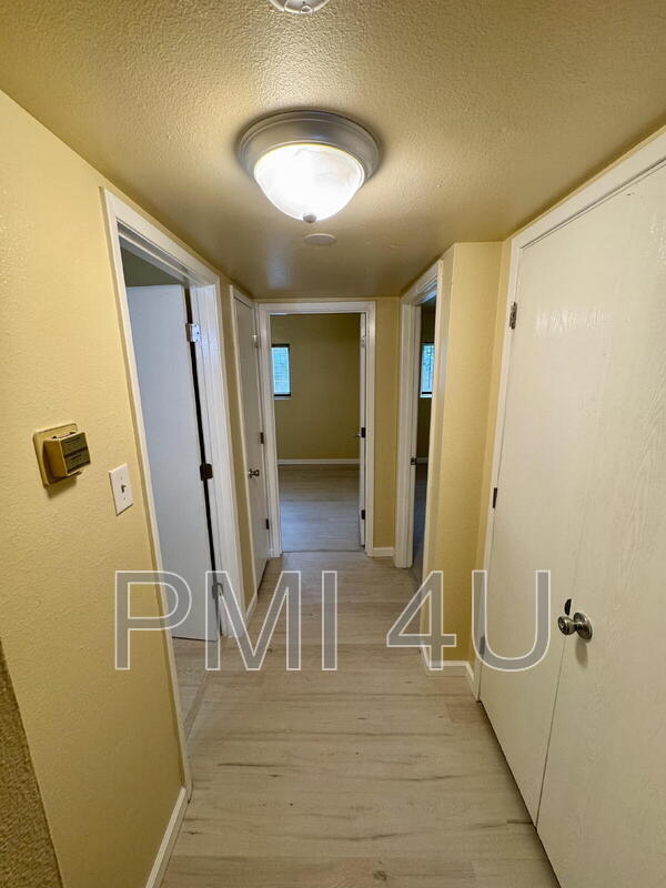 Building Photo - 12409 Manitoba Dr NE
