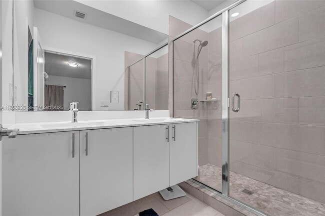 Building Photo - 4450 NW 83rd Pkwy