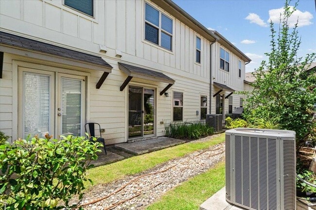 Building Photo - 1502 Airedale Rd