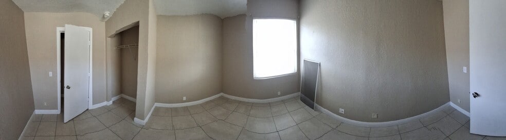 Building Photo - 2820 Avenue S