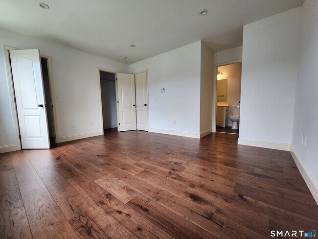 Building Photo - 52 Glen Ridge Ct