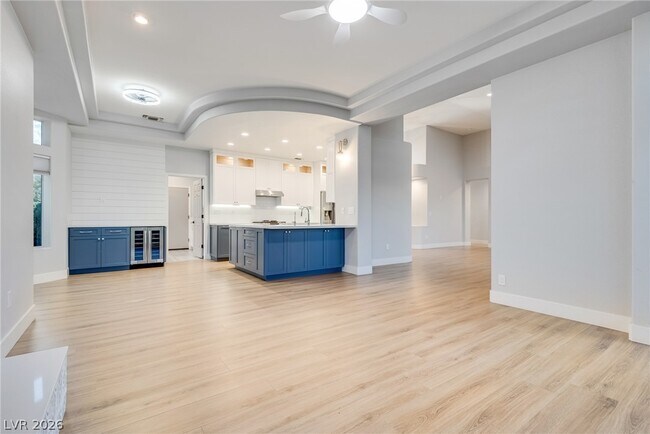 Building Photo - 2508 Sandilands Dr