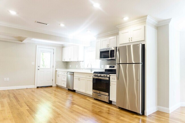 Building Photo - Ridiculous renovations including living room with metal object... (banishment room)